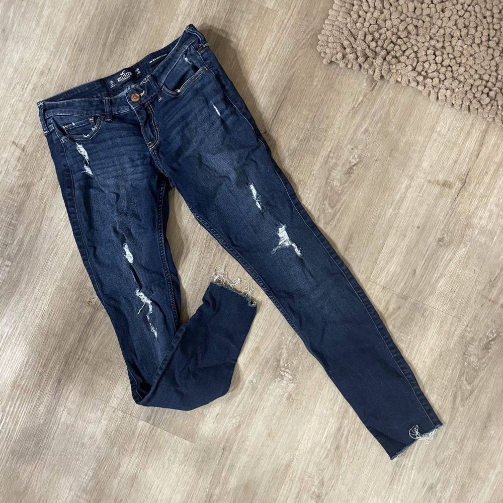 Hollister Women's Blue Straight Leg Ripped Jeans Size US 3